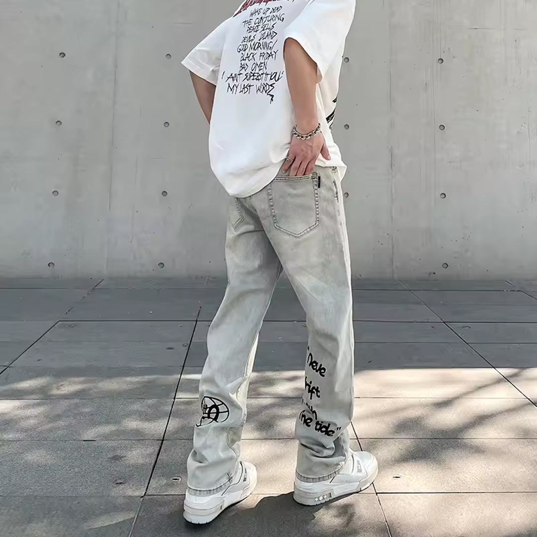 GRAFFITI STRAIGHT JEANS